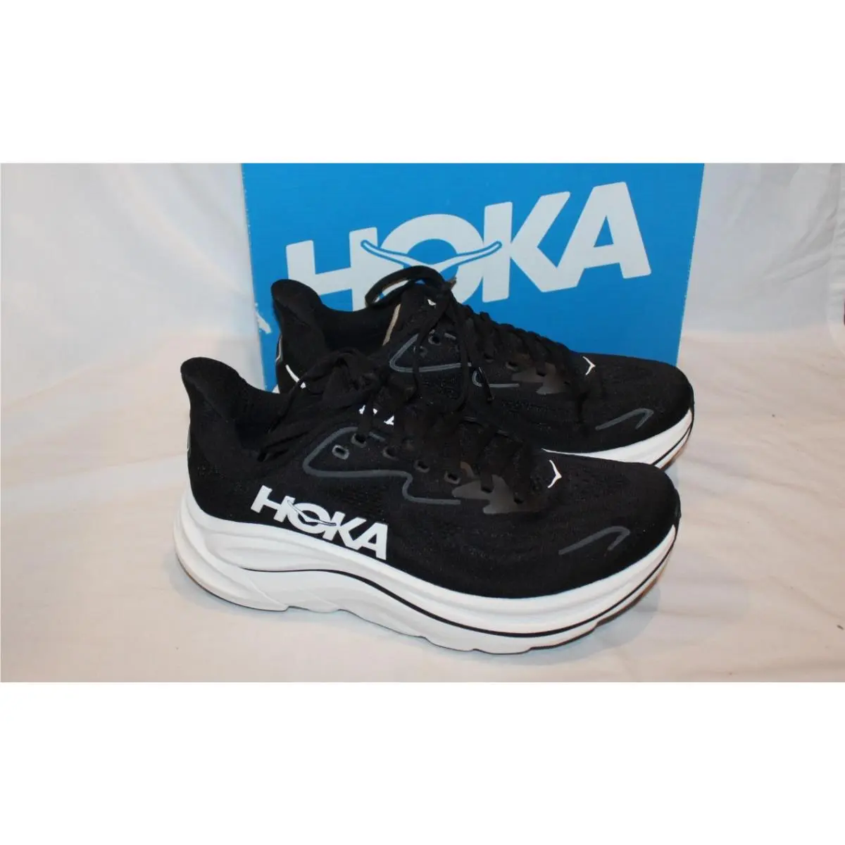 Hoka One Women`s Clifton 10 Running Athletic Sneakers Gray Bwht Black 7.5 D Wide