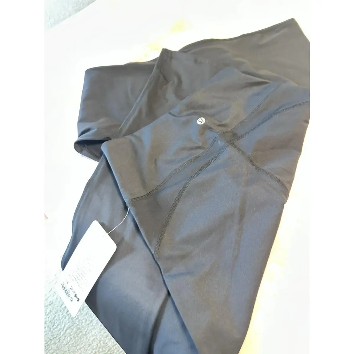 Lululemon clothing - LWSLJFS-PKTP - LWSLJFS-PKTP - Black 2