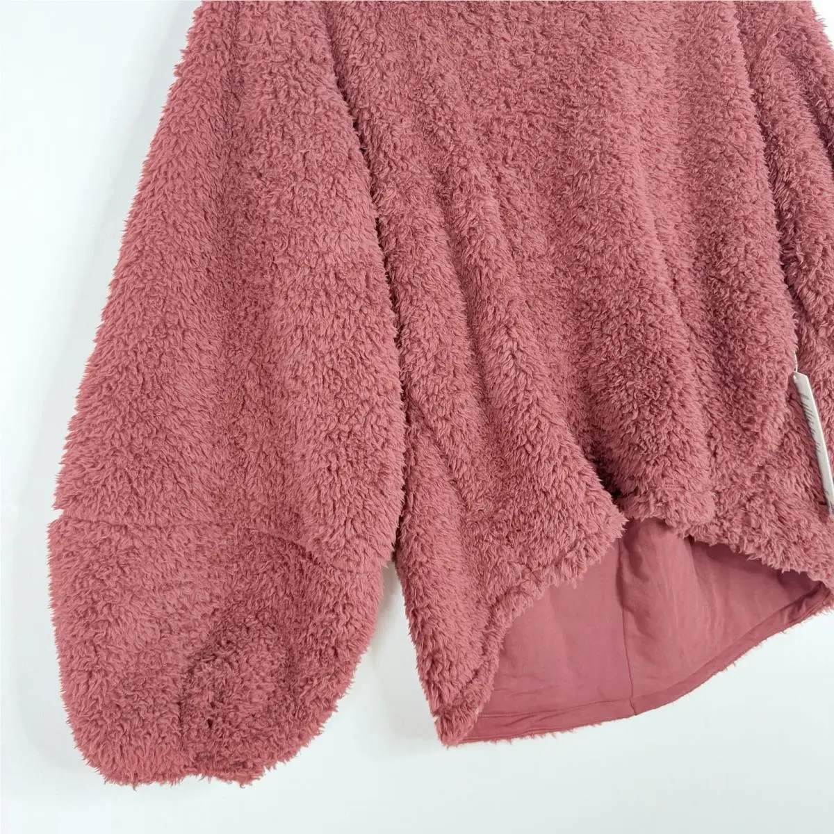 Lululemon clothing - Red 9
