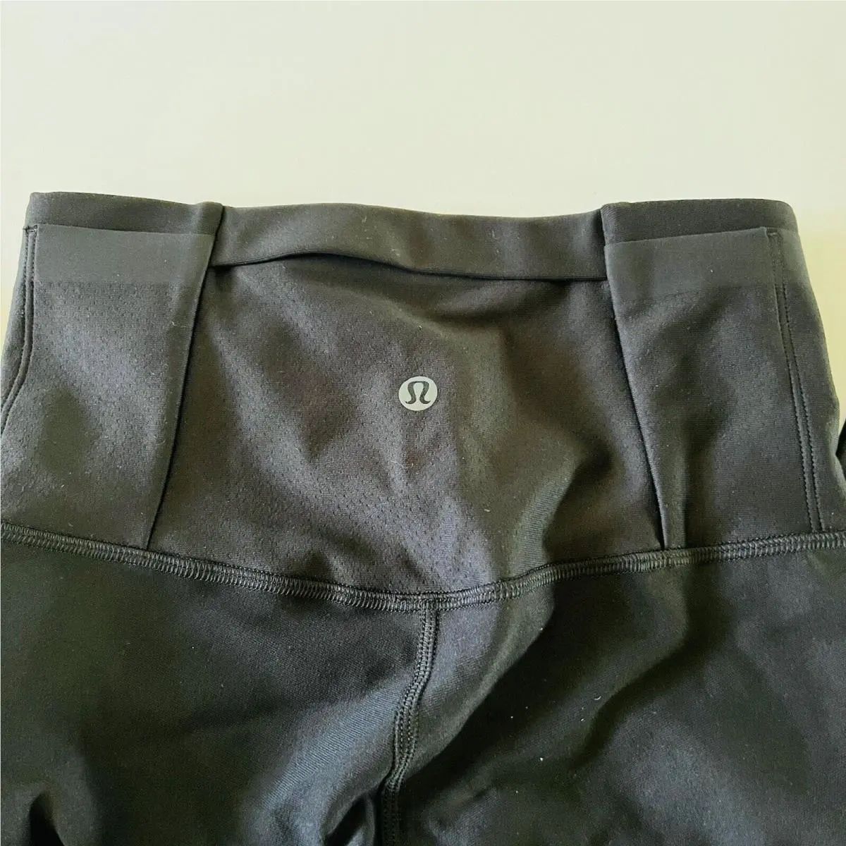 Lululemon clothing - Black 2