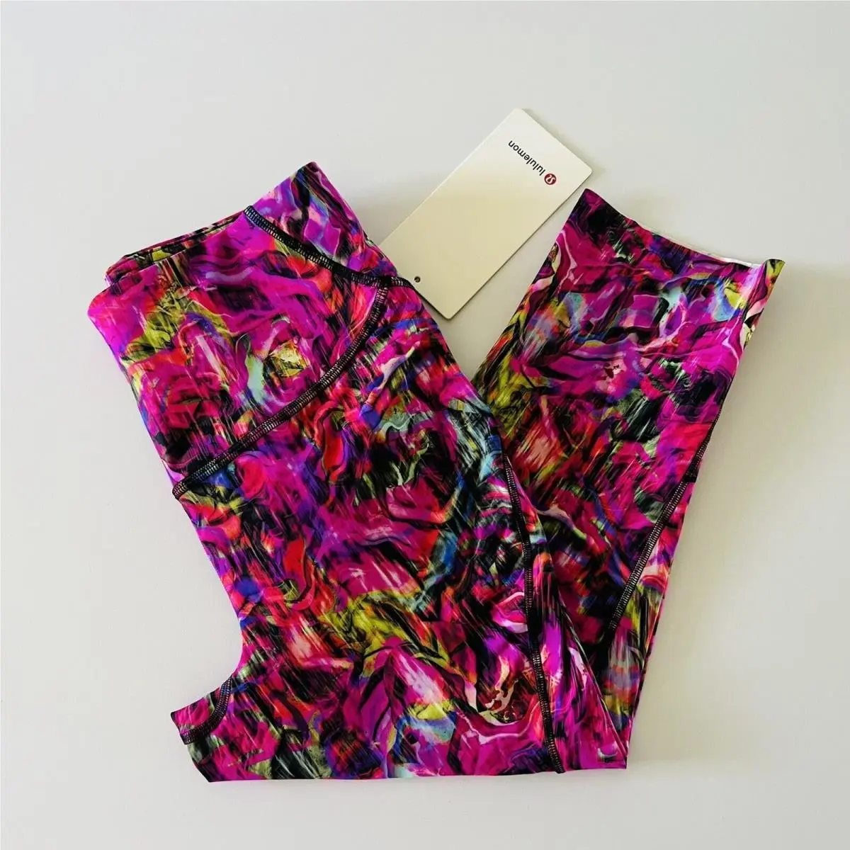 Lululemon Athletica Hyper Flow Pink Multi Base Pace HR Crop 17 Leggings - US 6