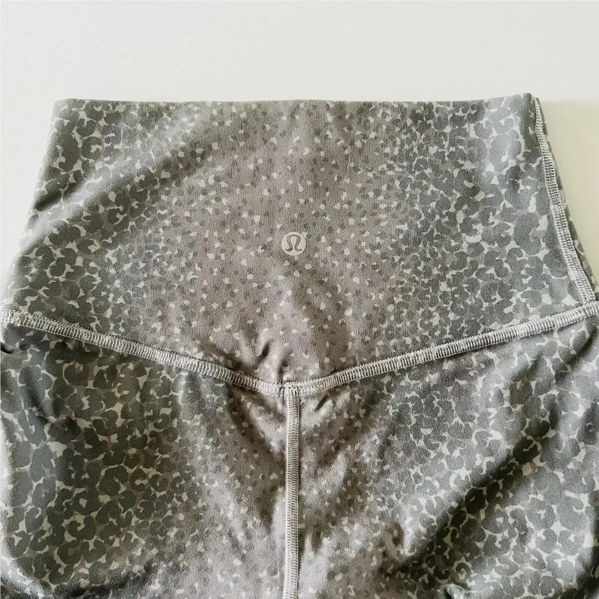 Lululemon clothing - Silver 3