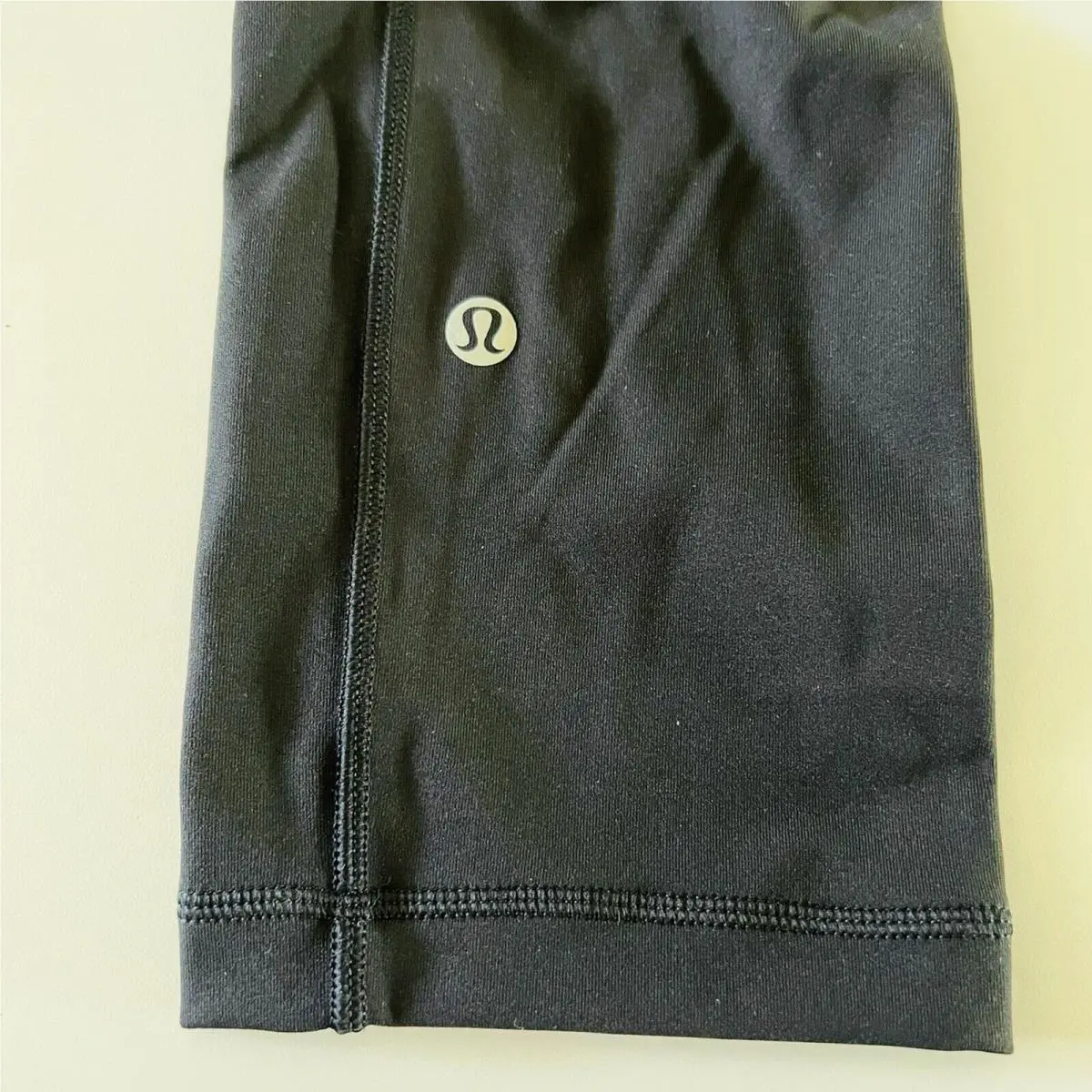 Lululemon clothing - Black 3