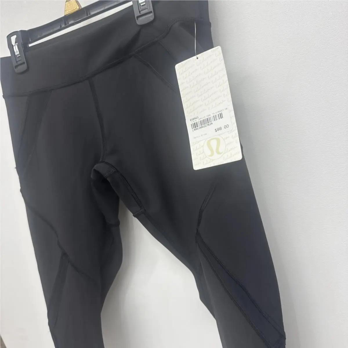 Lululemon Lulu Lemon Athletica Cool To Street Crop LE6F21S Spandex Pants SZ8
