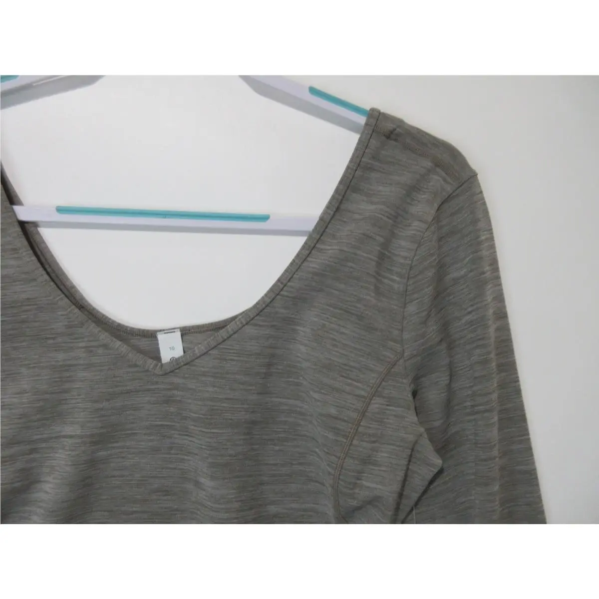 Lululemon clothing - Gray 2