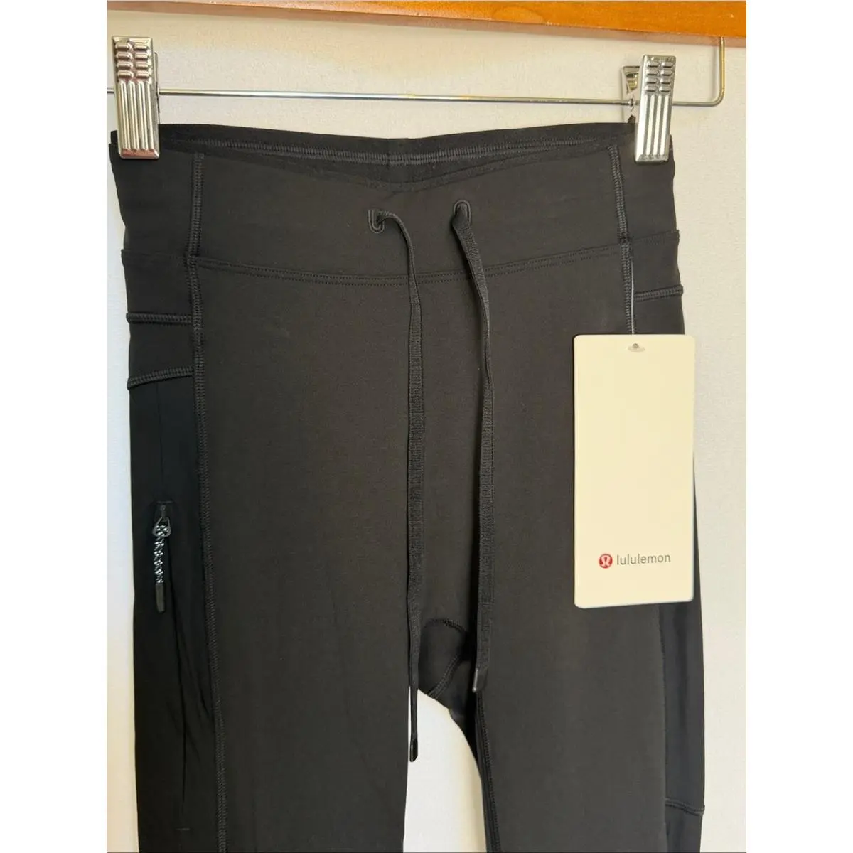 Lululemon clothing - Black 2