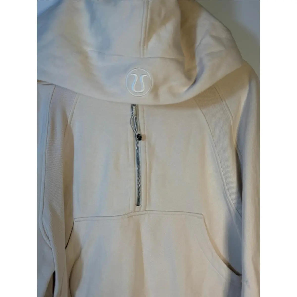 Lululemon clothing - Cream 2