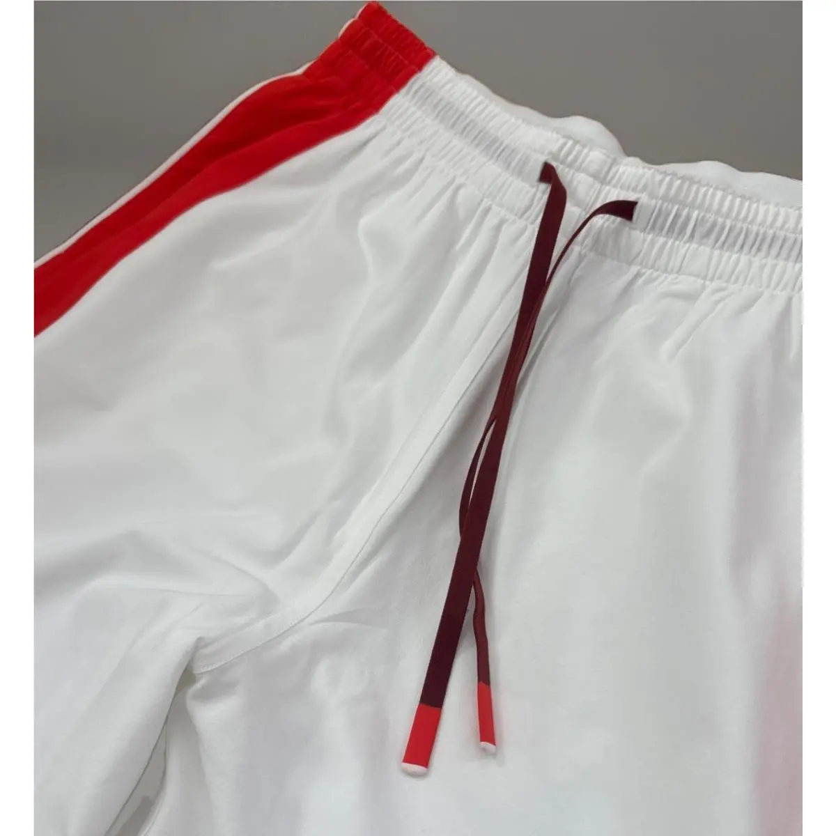 Lululemon clothing - White 5