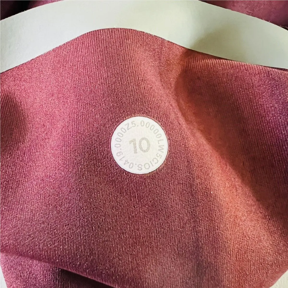 Lululemon clothing - Red 5