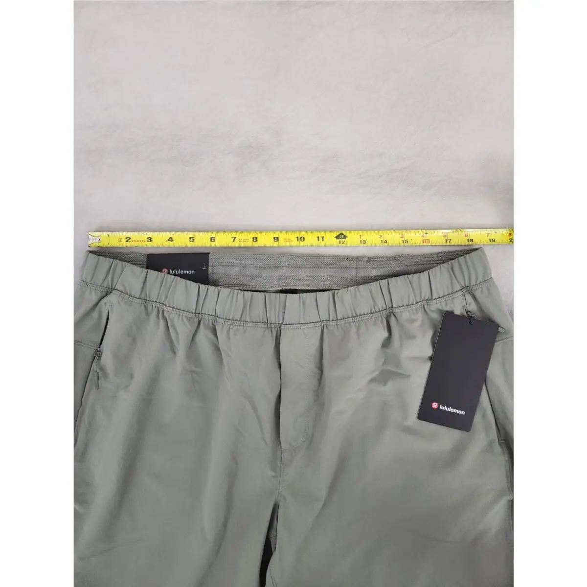 Lululemon clothing - Lululemon Mile Maker - Mile Maker - Willow Leaf 3