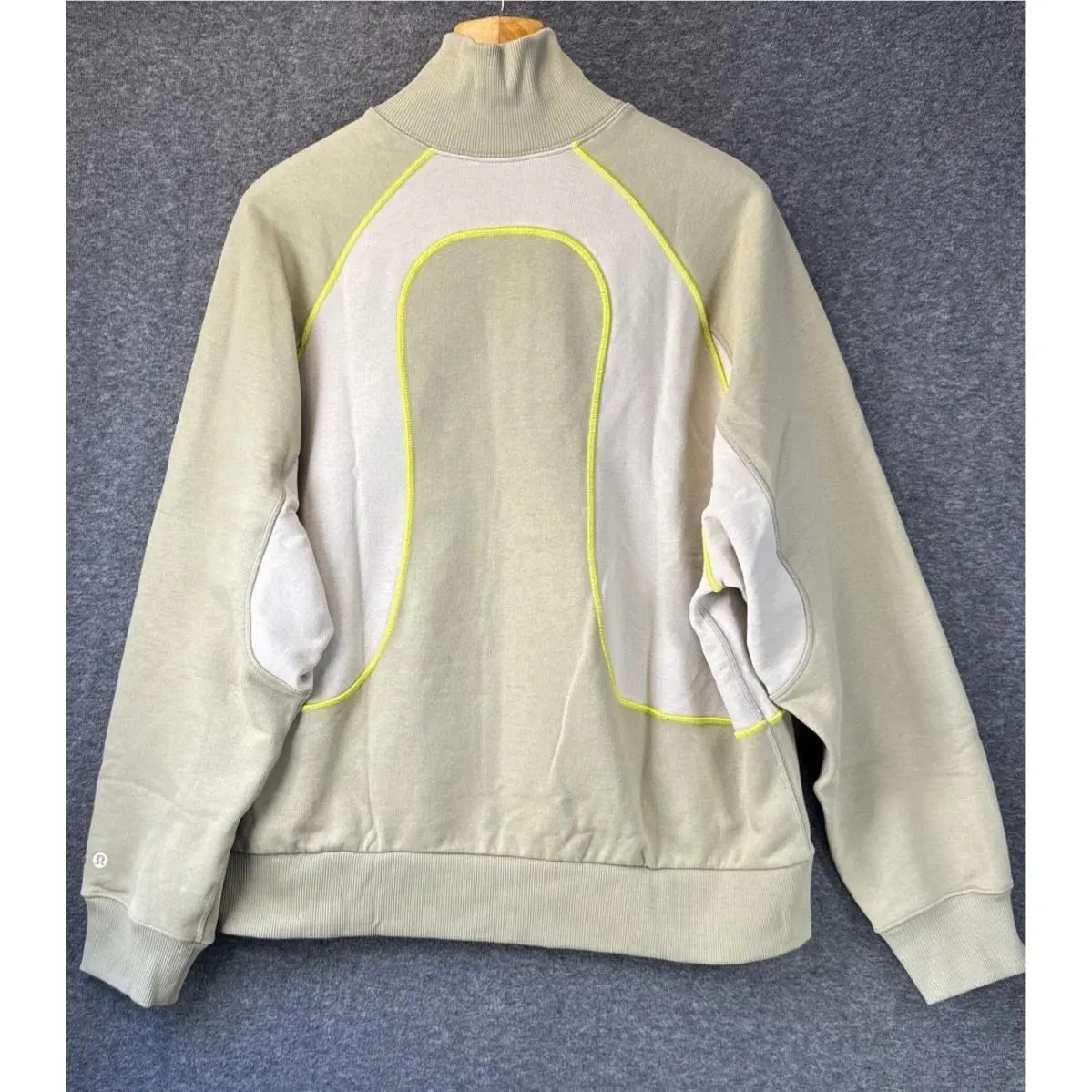 Lululemon clothing - Green 3