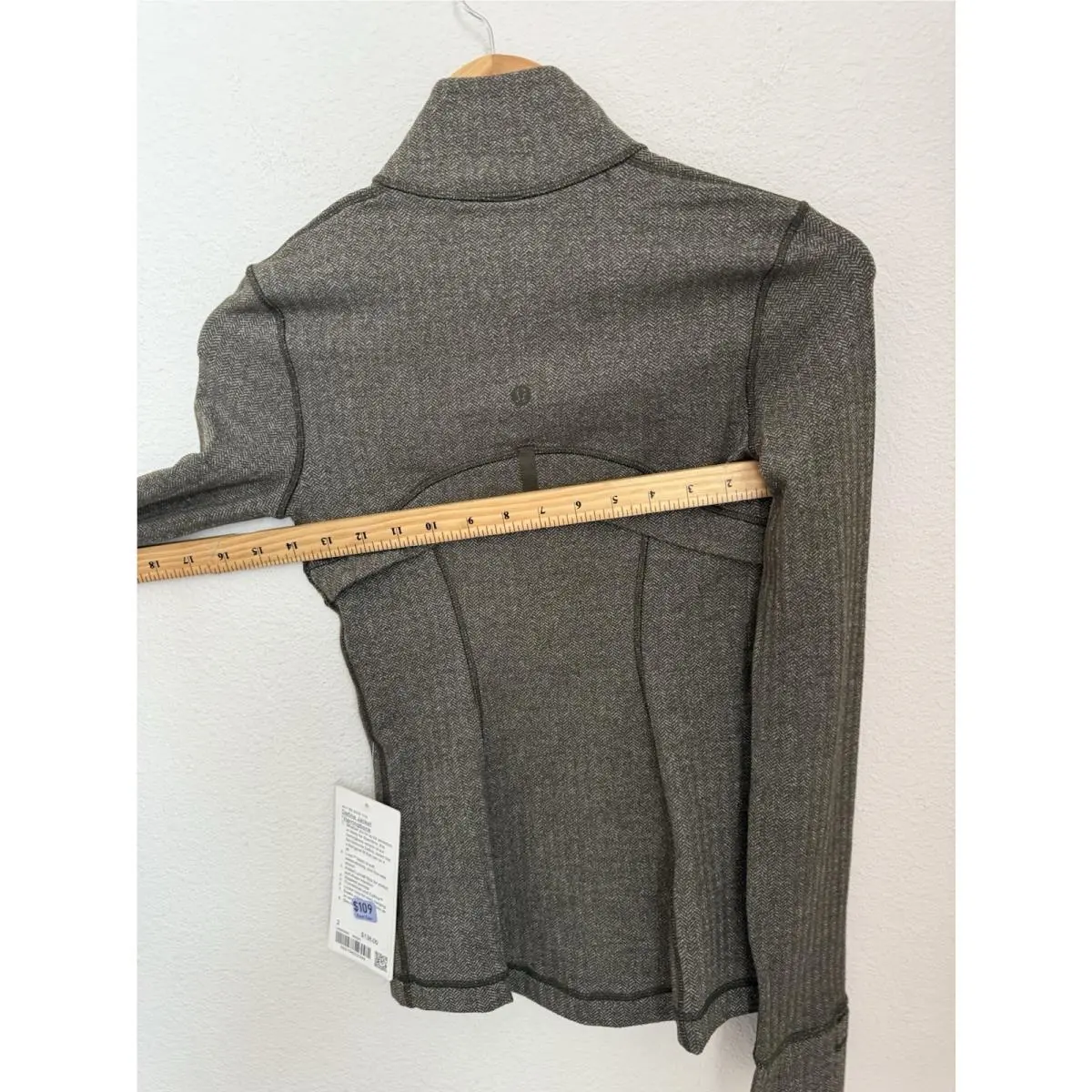 Lululemon clothing - Define Jacket Herringbone - Define Jacket Herringbone - LW3KMIS HHDO - Gray 4