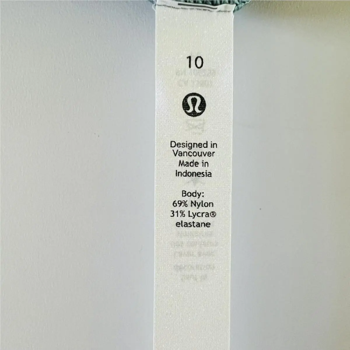 Lululemon clothing - Green 3