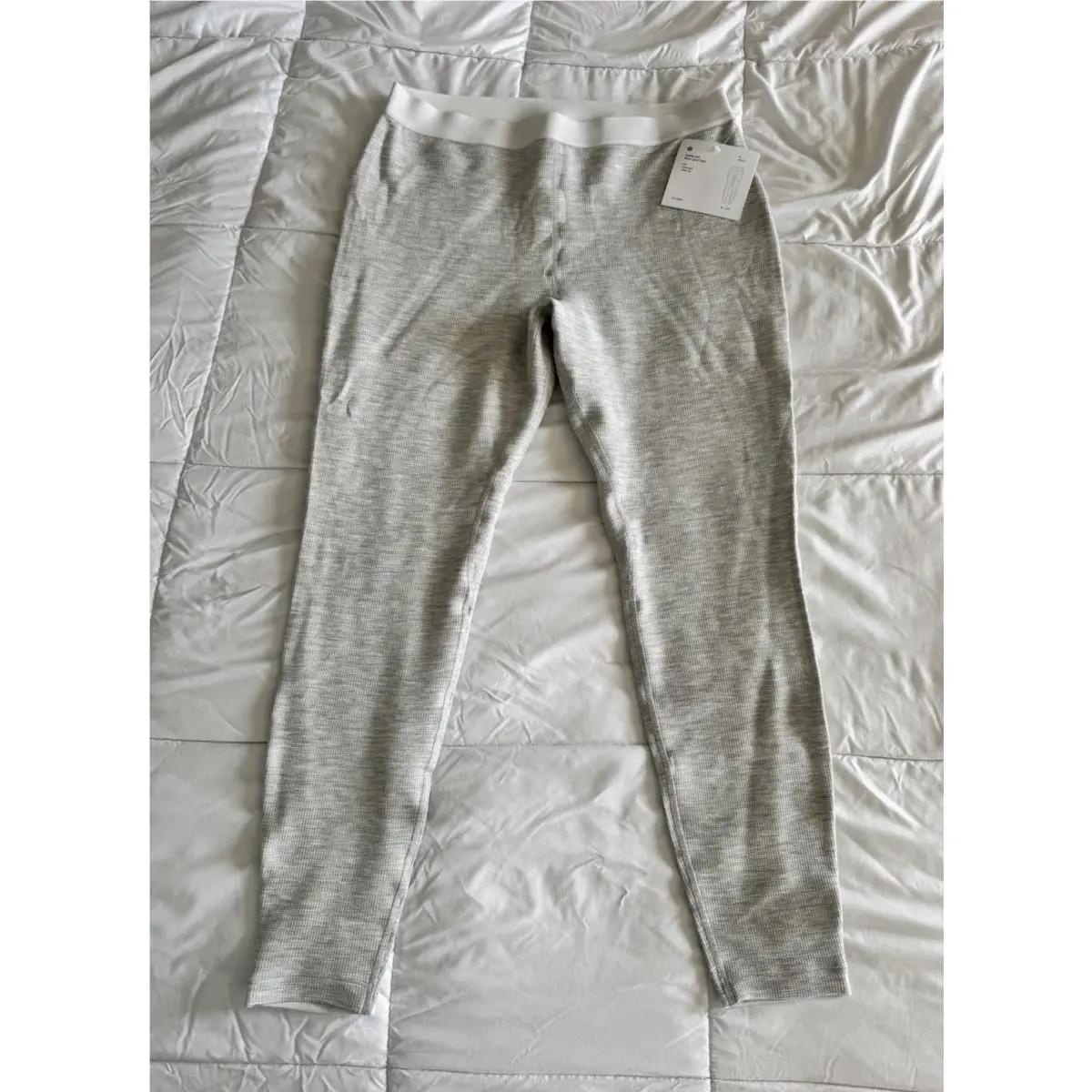 Lululemon Size XL Waffle-knit Base Layer Tight 28 Heather Light Gray