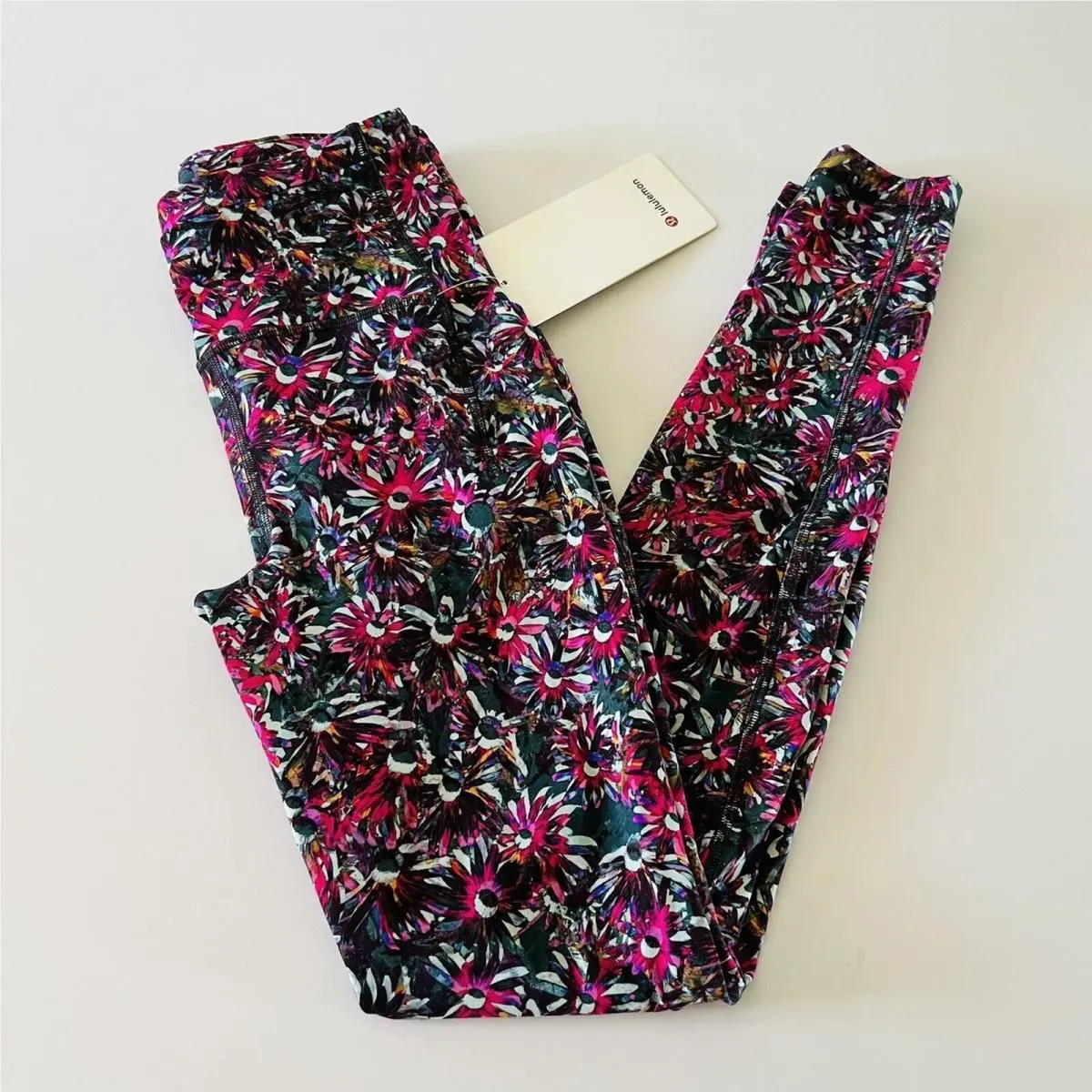 Lululemon Athletica Multi Floral Electric Swift Speed HR Tight 28 Leggings- US4