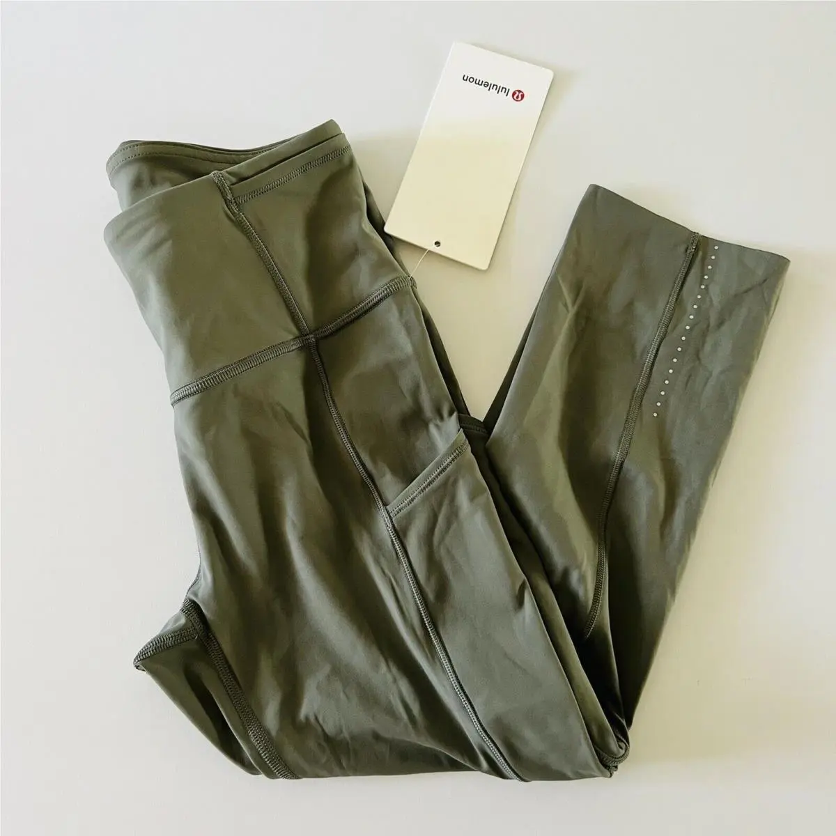 Lululemon Athletica Grey Sage F F HR Crop 19 Leggings - US 4