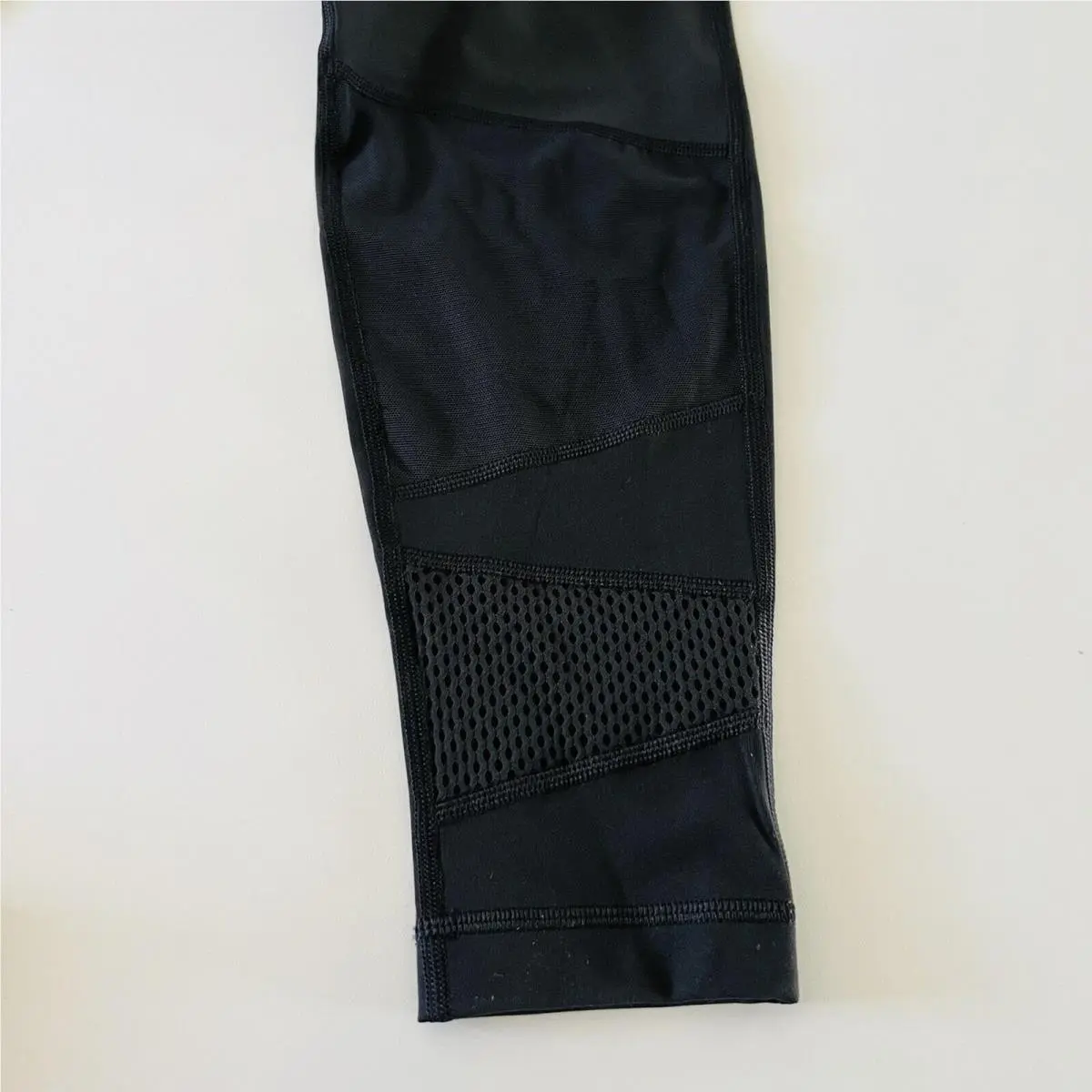 Lululemon clothing - Black 4