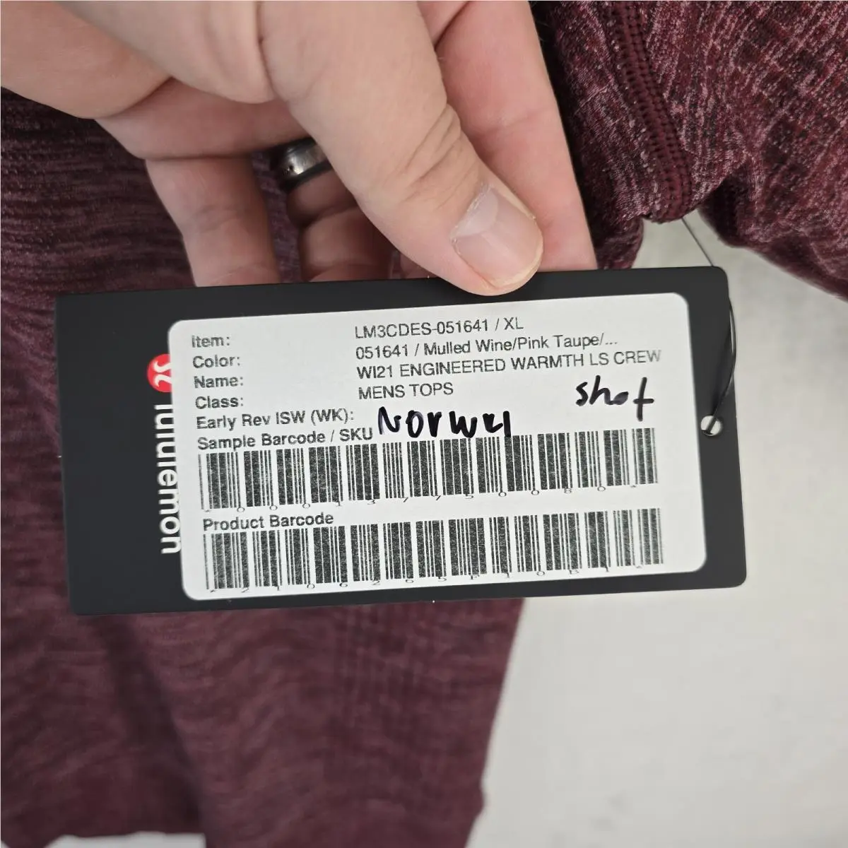 Lululemon clothing - Lululemon Engineered Warmth - Engineered Warmth - Red 10