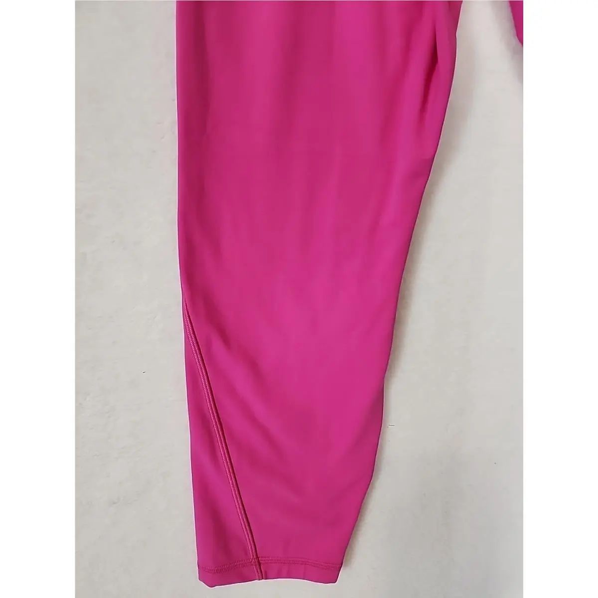 Lululemon clothing - dark pink 16