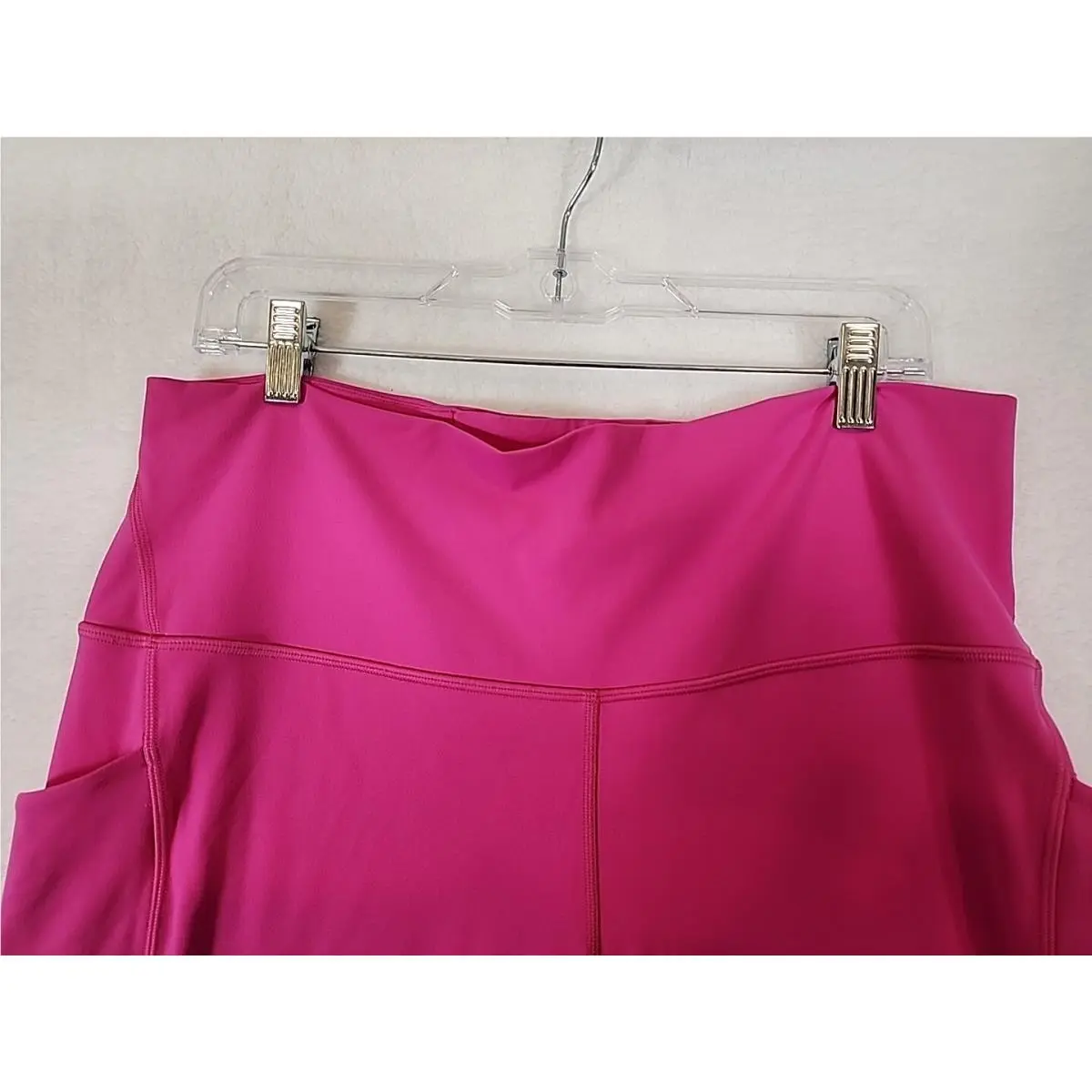 Lululemon clothing - dark pink 4