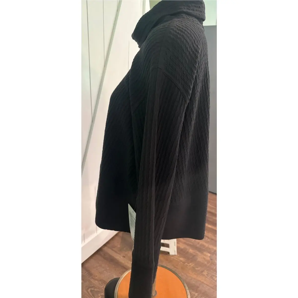 Lululemon clothing - Black 3