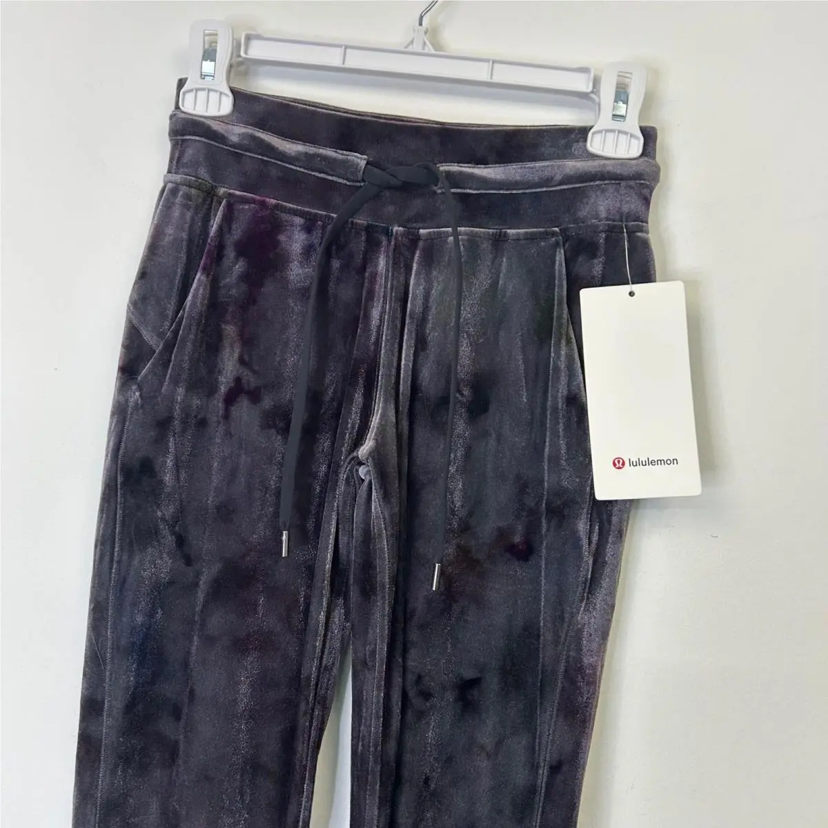 Lululemon clothing - Gray 8