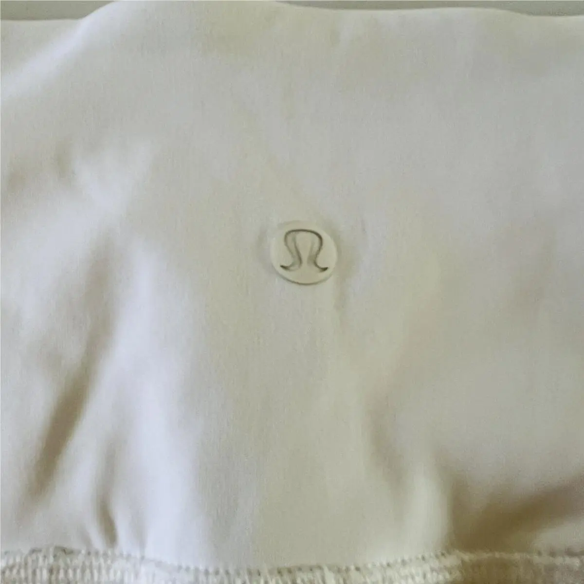 Lululemon clothing - White 3
