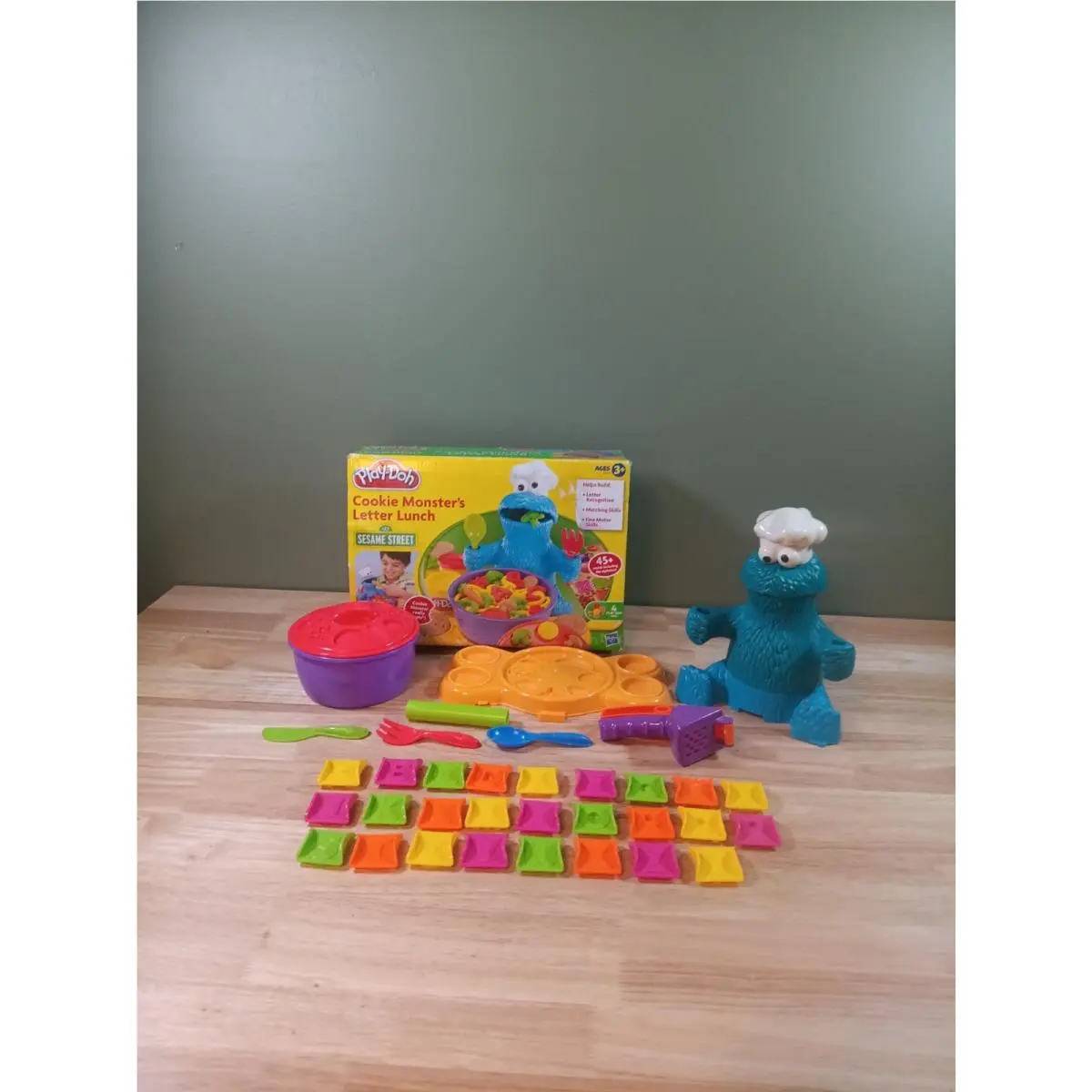 Play-doh Cookie Monsters Letter Lunch Sesame Street Almost Complete Missing Mat