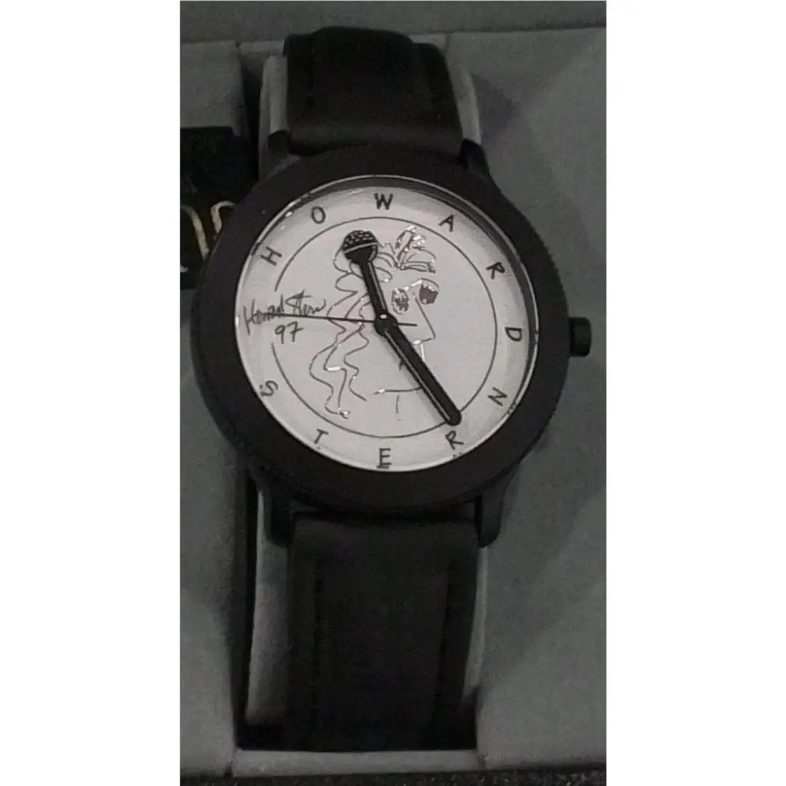 Howard Stern Watch 1997 “ Face “ Very Rare 92.3 K-rock Wristband Box by Guess