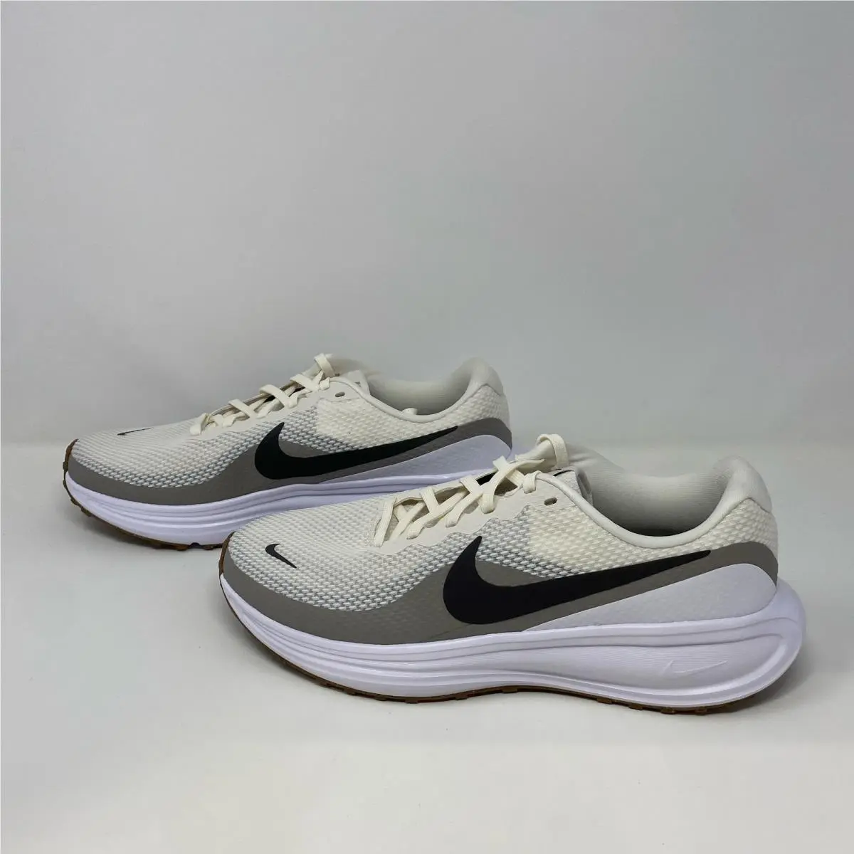 Nike shoes - Medium Ash (UPC: 198481907403) 0
