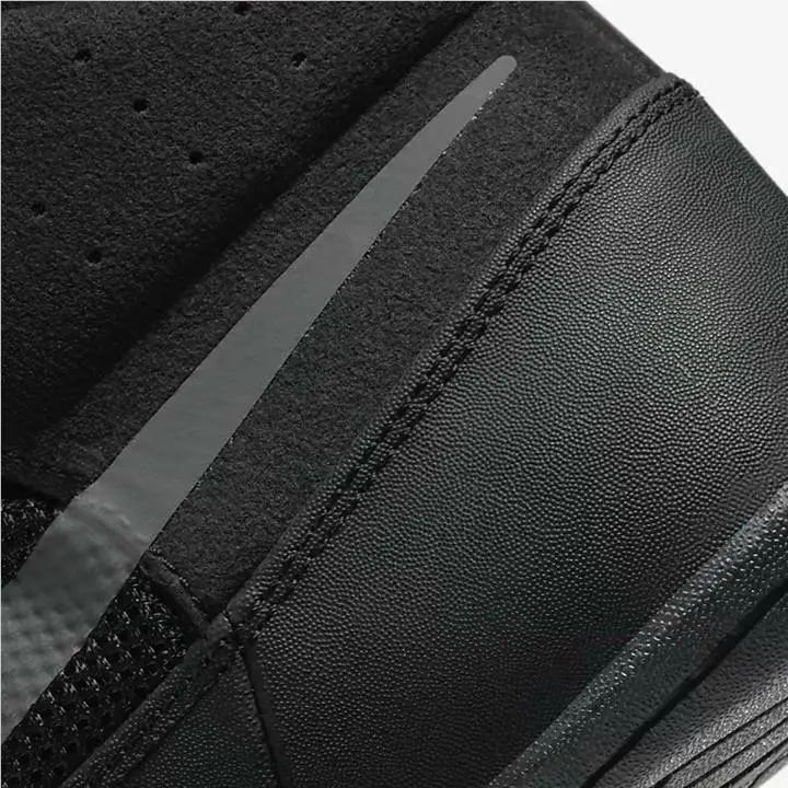 Nike shoes - Black 6