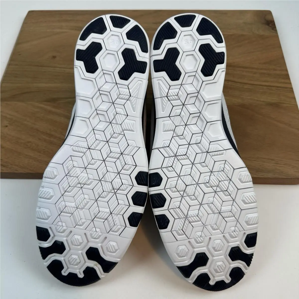 Nike shoes - Nike Free TR - Free - 704674 - White 4