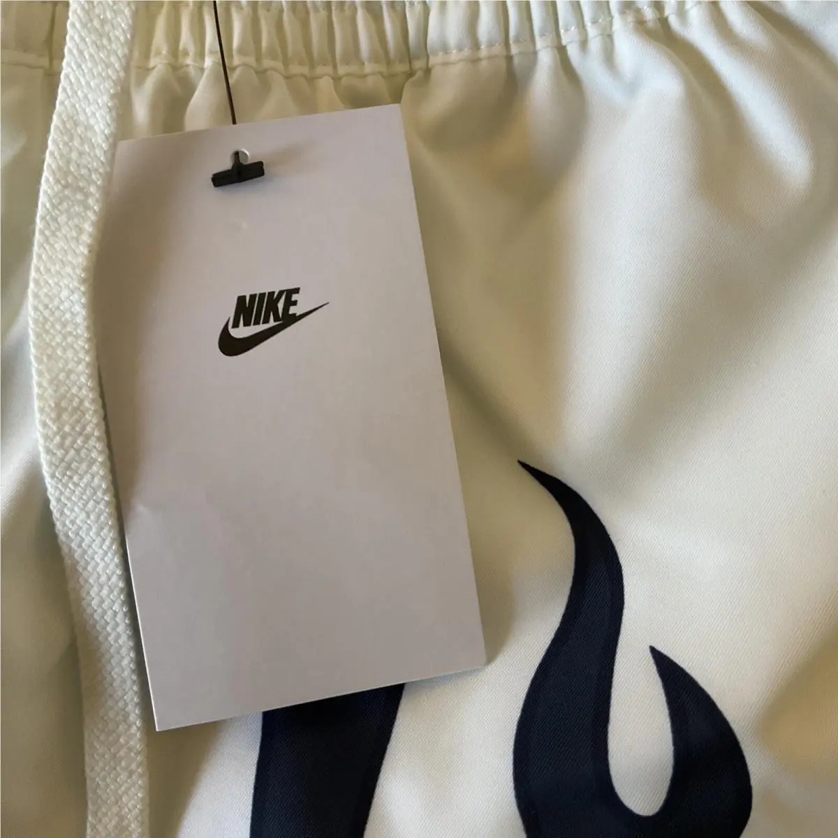 Nike clothing - White (UPC: 0196150452575) 4