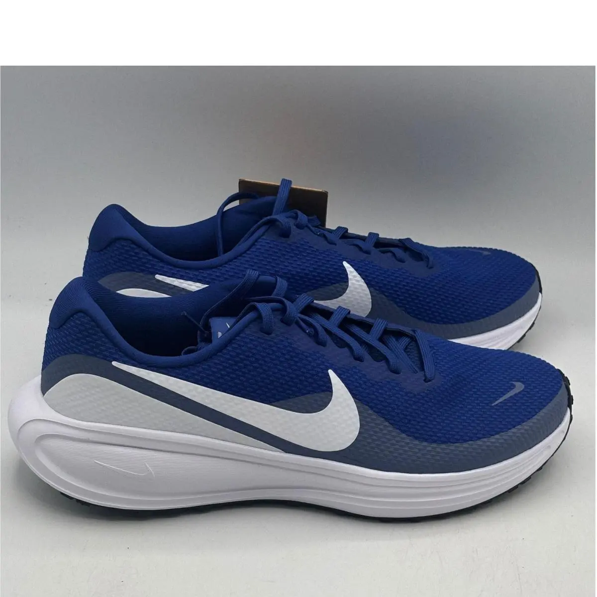 Nike Revolution 8 Shoes Mens Size 9.5 Deep Royal Blue White Running HJ9198 401