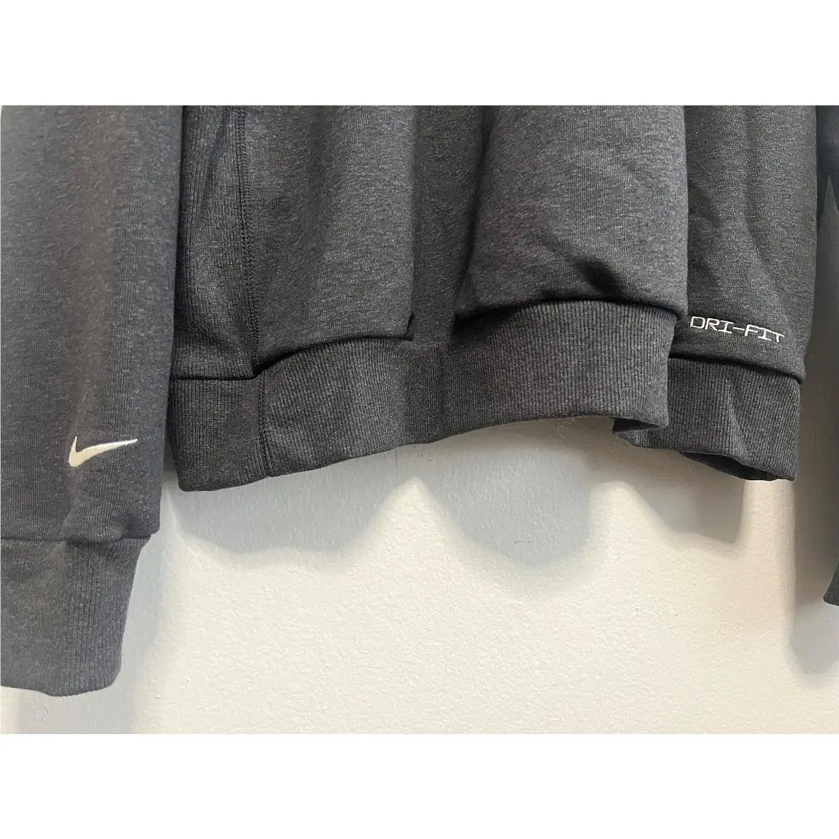 Nike clothing - Charcoal Gray 4