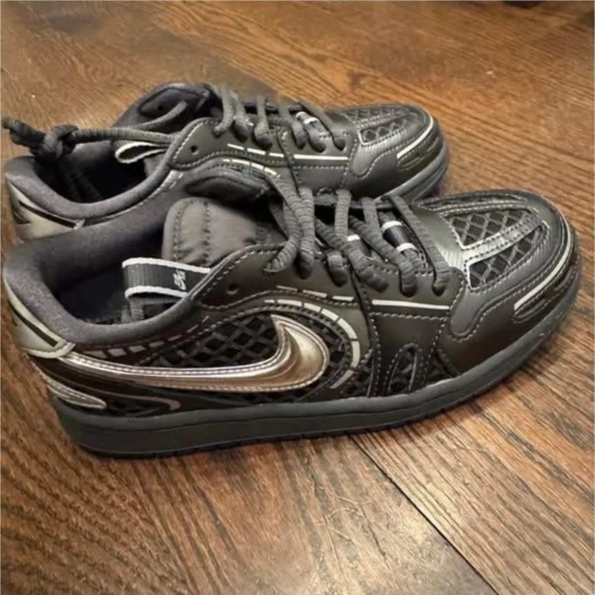 Nike shoes - Black 0
