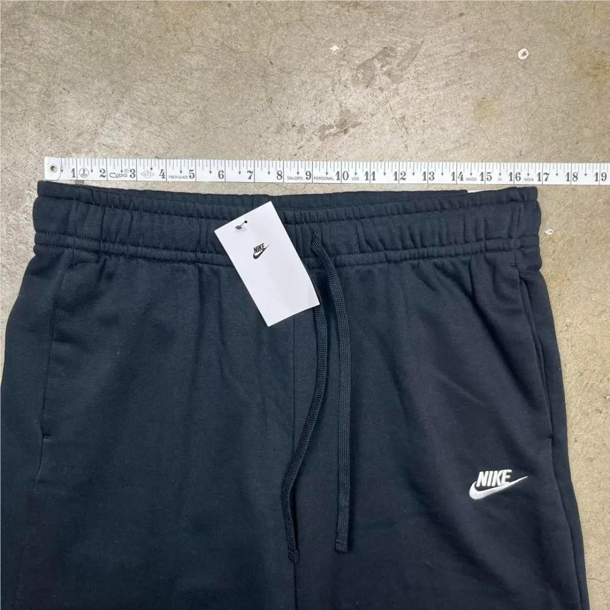 Nike clothing - Black 4