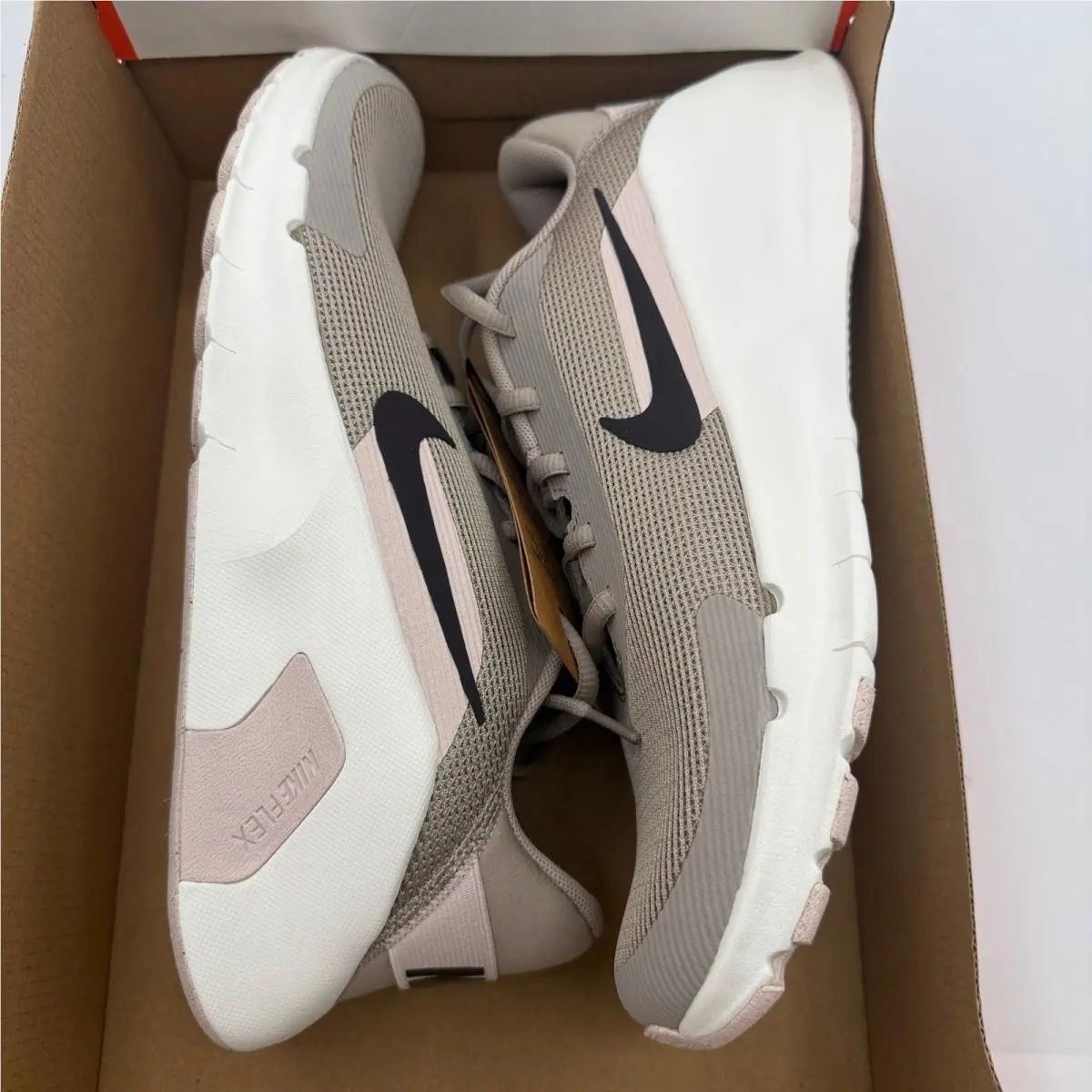 Nike shoes - Nike Flex Train - Flex Train - Beige 4