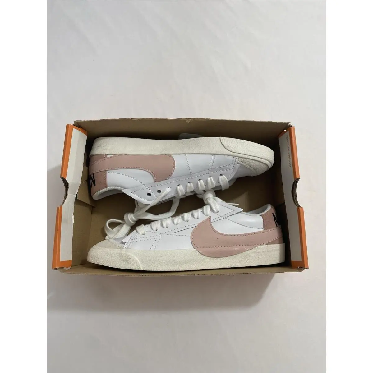Women’s Size 12 White Pink Nike Blazer Low ‘77 Jumbo Basketball Shoes