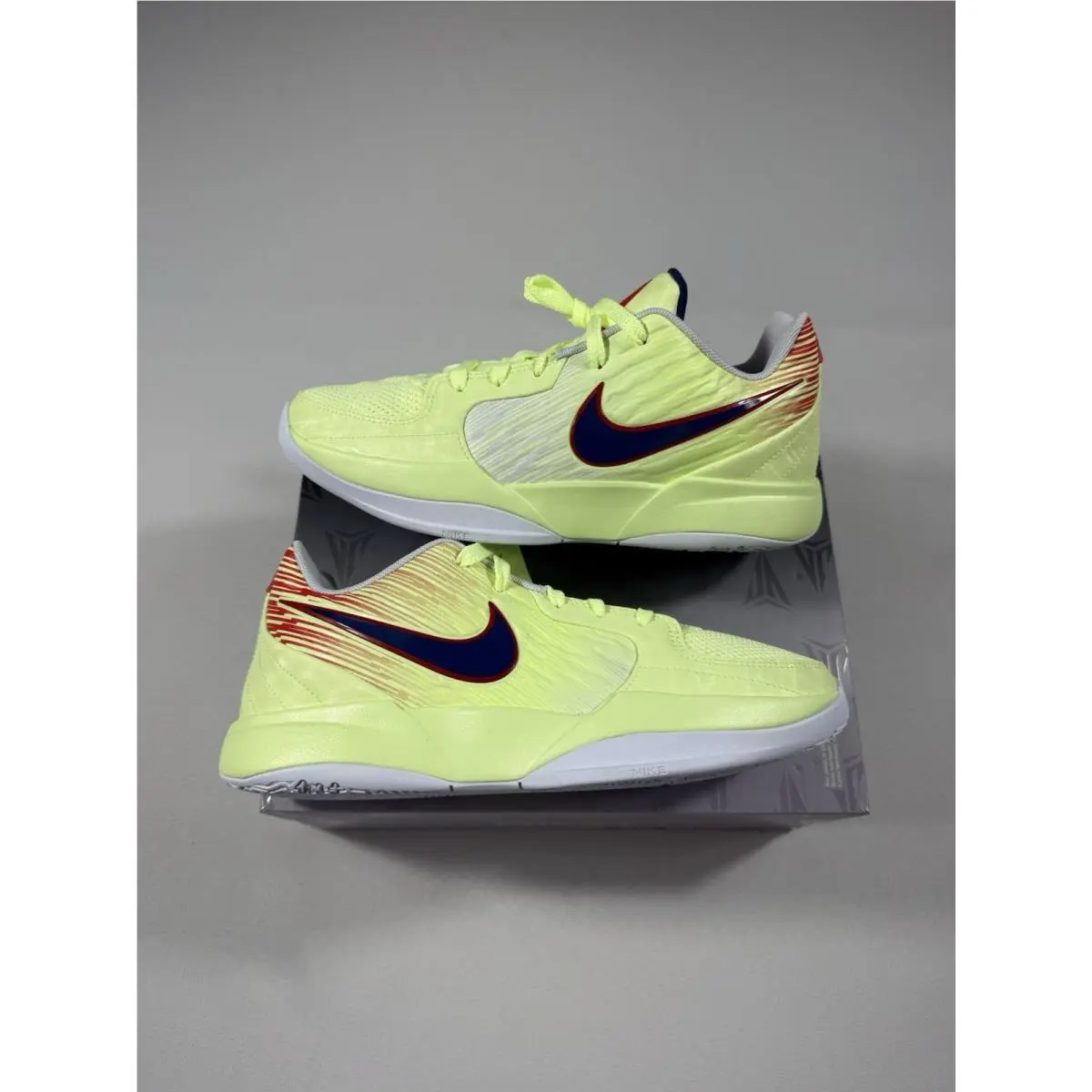 Nike shoes - HQ2298 700 - Green (UPC: 0198485562691) 1