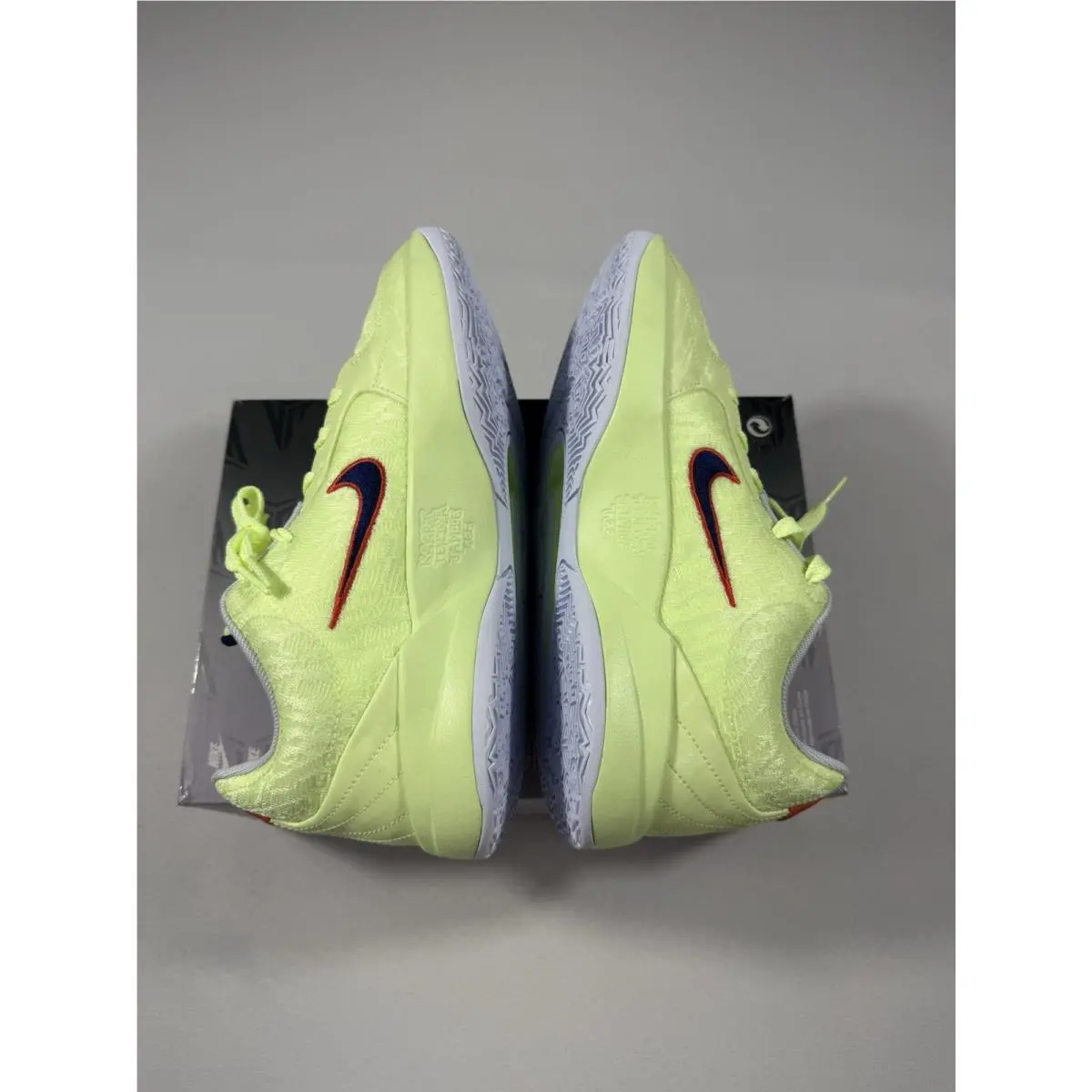 Nike shoes - HQ2298 700 - Green (UPC: 0198485562691) 4