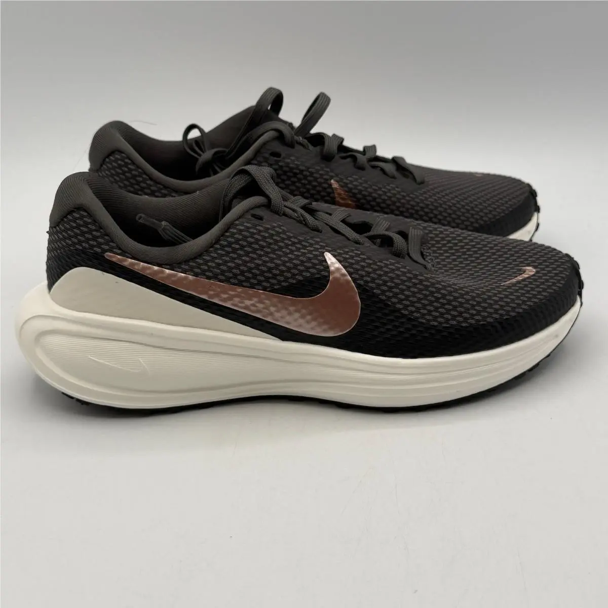 Nike Revolution 8 Shoes Women Size 6 Ash Bronze Running HJ8485-200