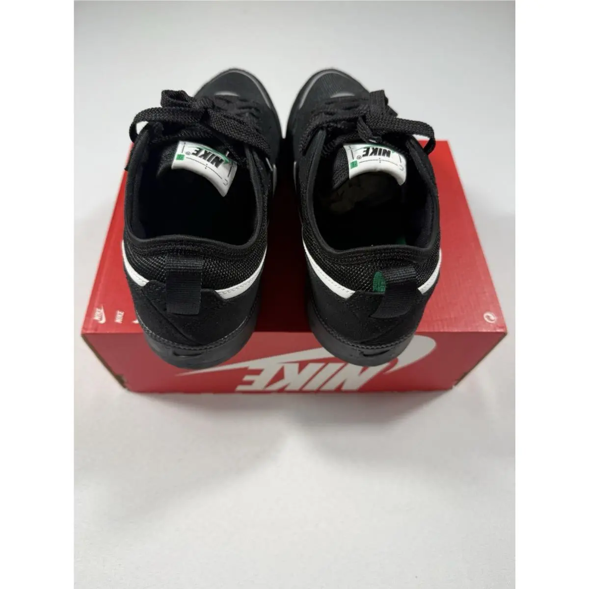 Nike shoes - HQ0028 001 - Black (UPC: 0197601203579) 6