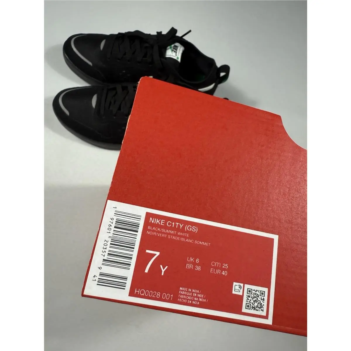 Nike shoes - HQ0028 001 - Black (UPC: 0197601203579) 8