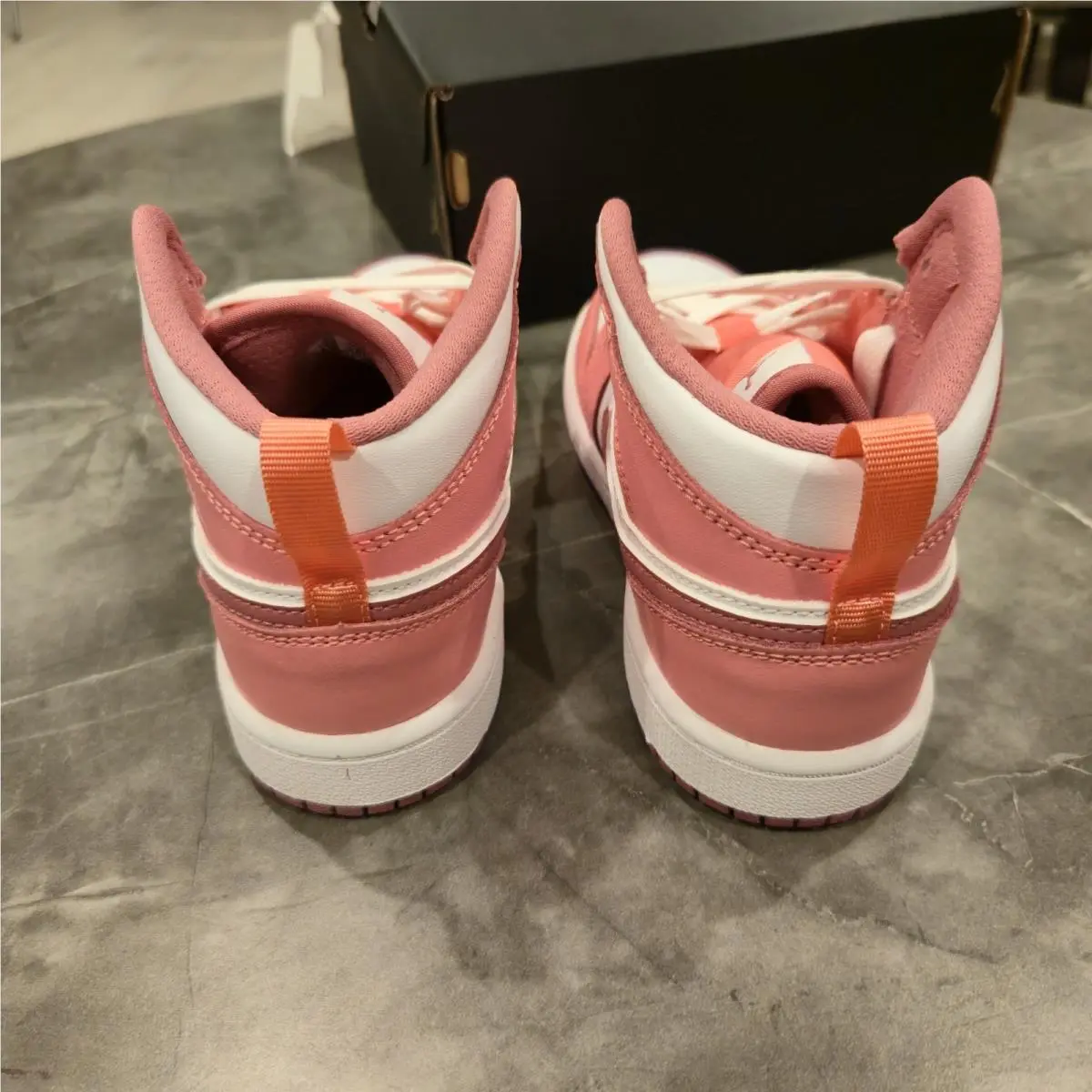 Nike shoes - Air Jordan 1 - Air - DQ8424 616 - Multicolor, Manufacturer: CORAL CHALK/DESERT BERRY-WHITE 4
