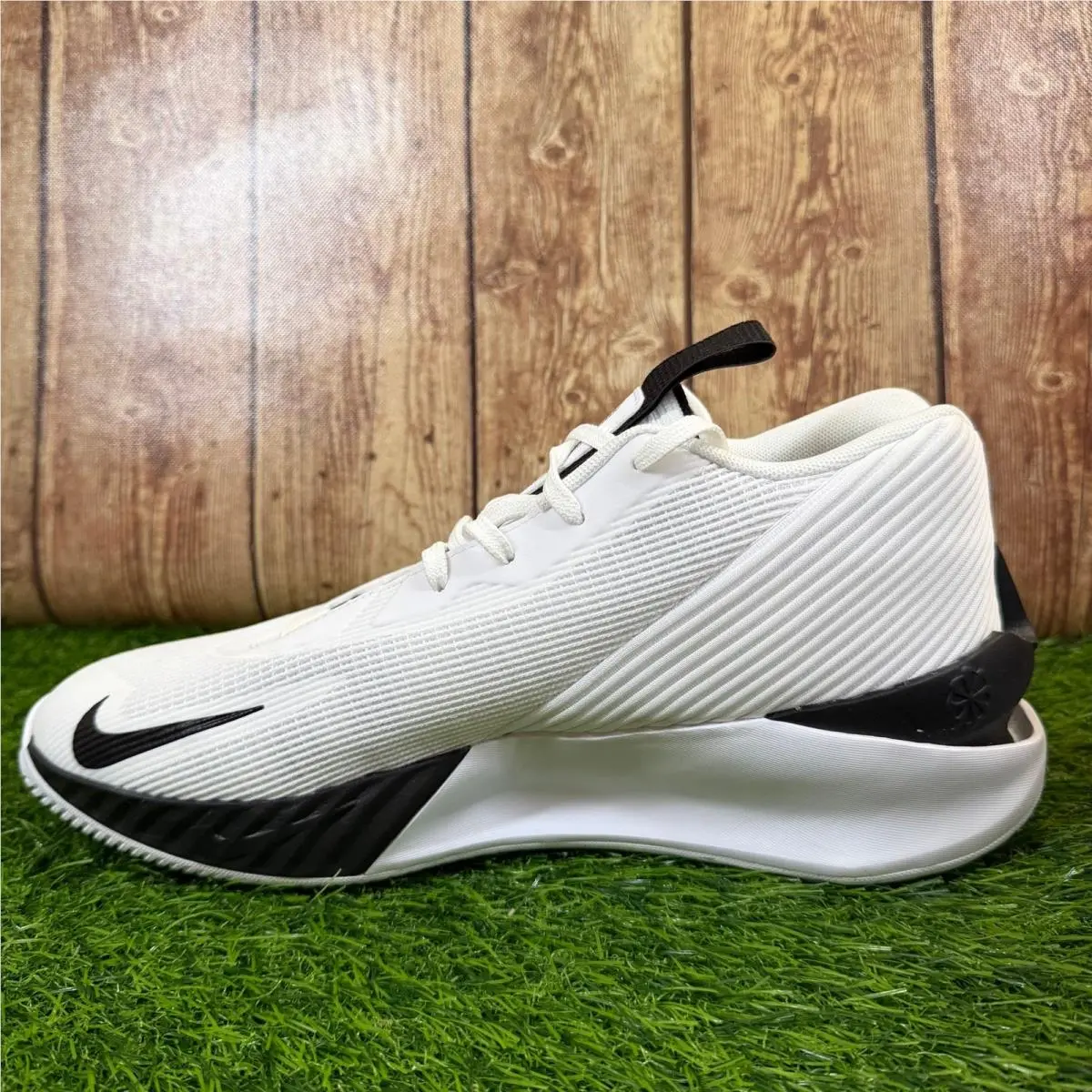 Nike shoes - G.T. Jump Academy - Jump Academy - White 3