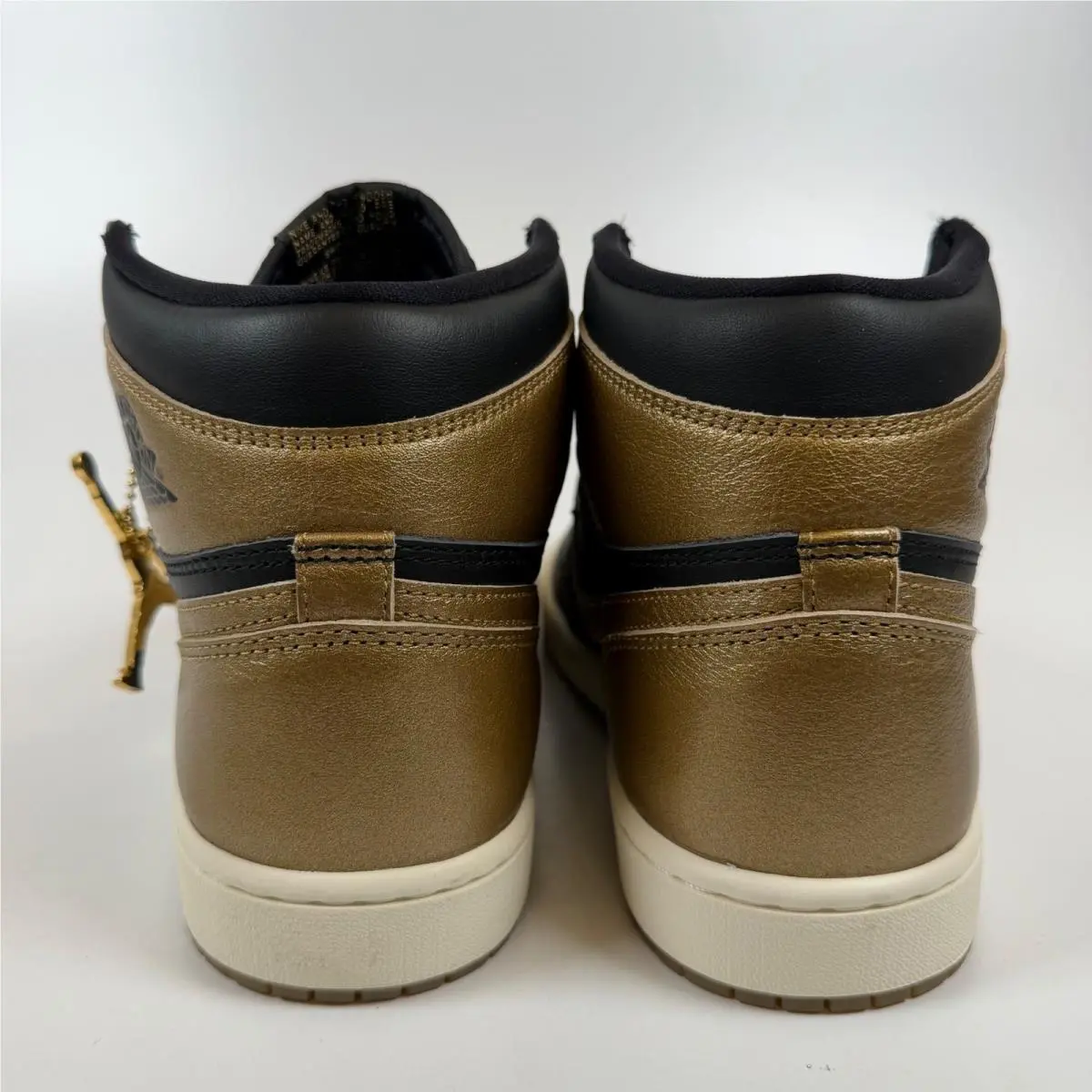 Nike shoes - Air Jordan 1 Retro High OG Black Metallic Gold - Black 2