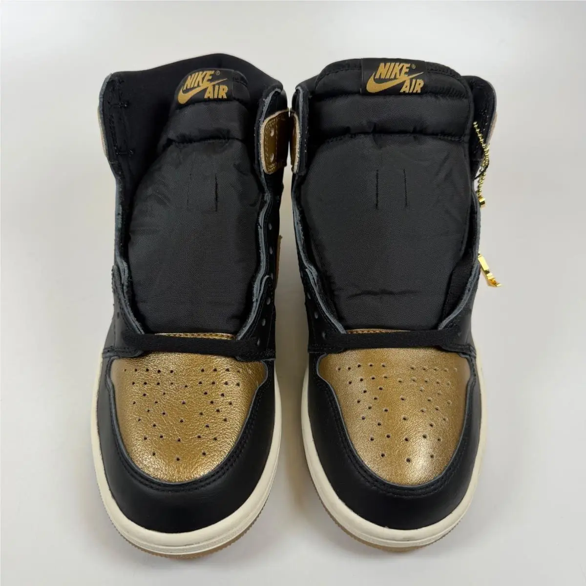 Nike shoes - Air Jordan 1 Retro High OG Black Metallic Gold - Black 3