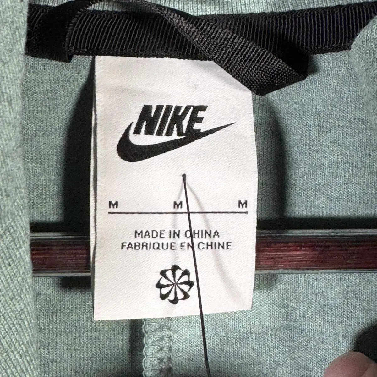Nike clothing - Green 3