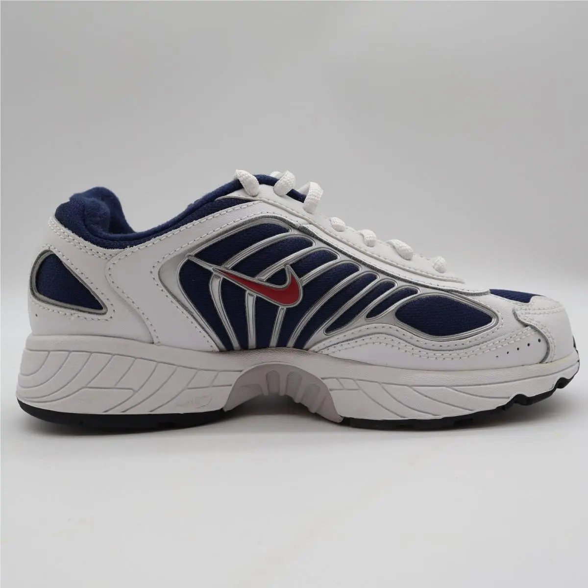 Nike shoes - Attest VII - Attest VII - White 9